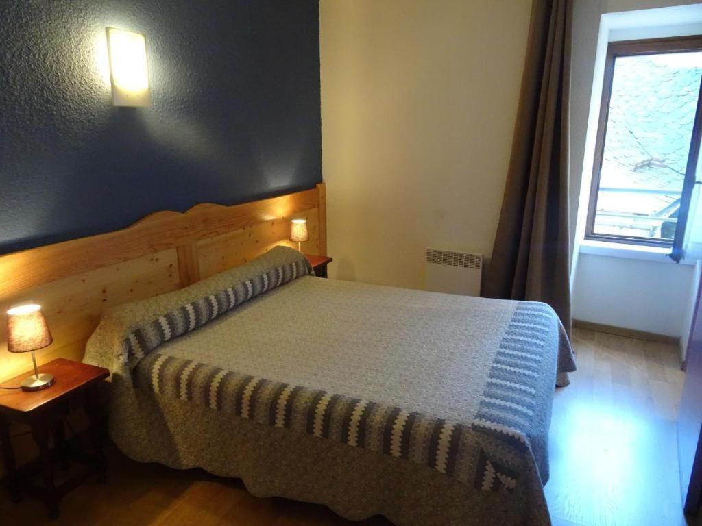 Hotel La Citadelle La Canourgue Habitación foto
