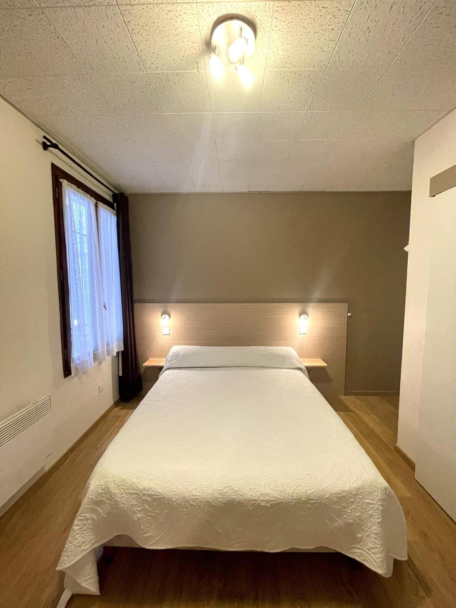 Hotel La Citadelle La Canourgue Habitación foto